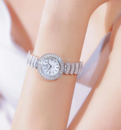 High-end Luxury Woman Watch Full Diamond Gold Silver Bracelet Women Fashion Quartz Wristwatches Ladies Rhinestone Clock