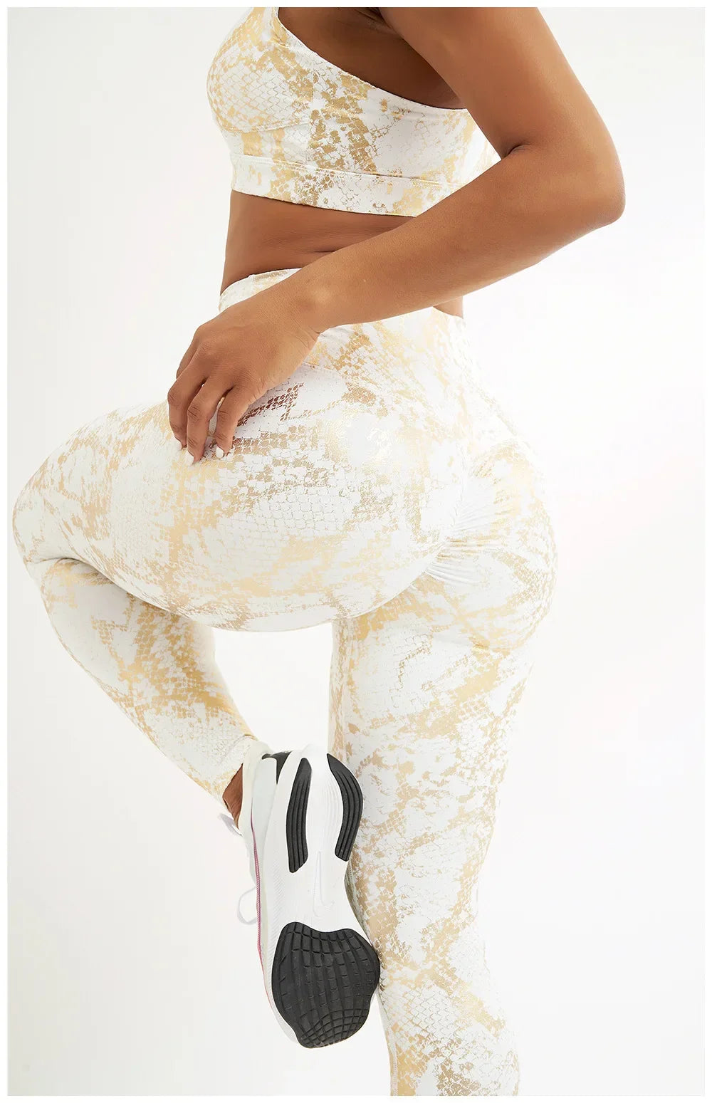 Snake Printed Yoga Pants Gilded Stretch Buttocks Sexy Casual Skinny Pants  For Women High Waist Elastic Fitness Sporty Leggings