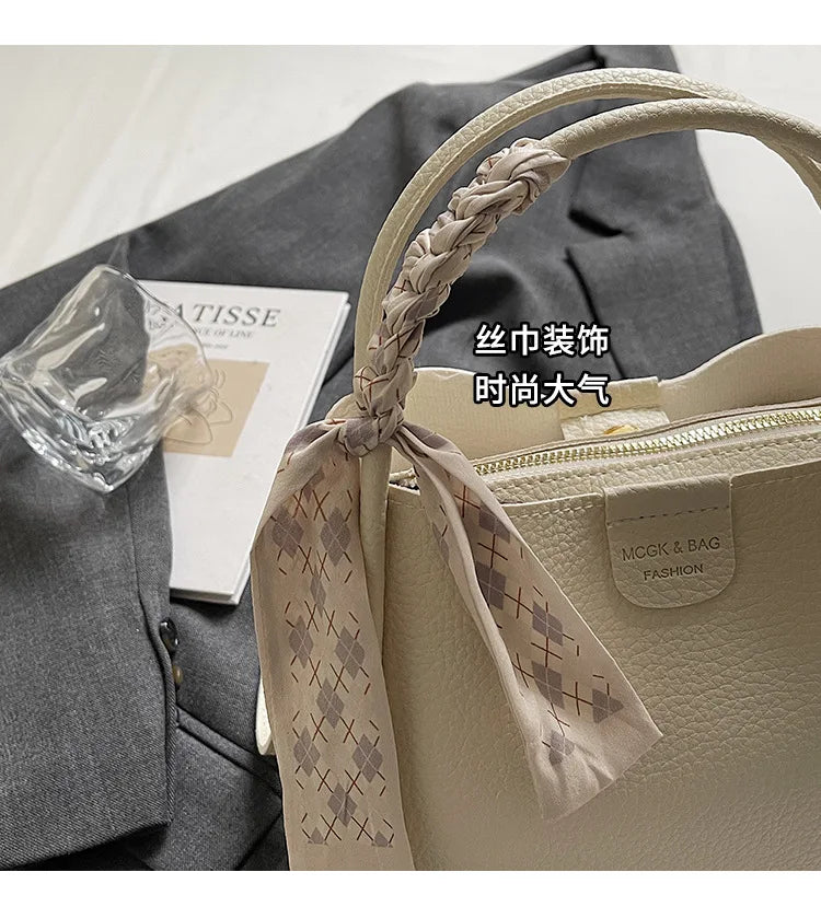 2025 New Women's Handbag Trendy Bucket Bag Luxury Stylish Shoulder Bag Crossbody Purse Versatile Casual Tote Designer Ladies