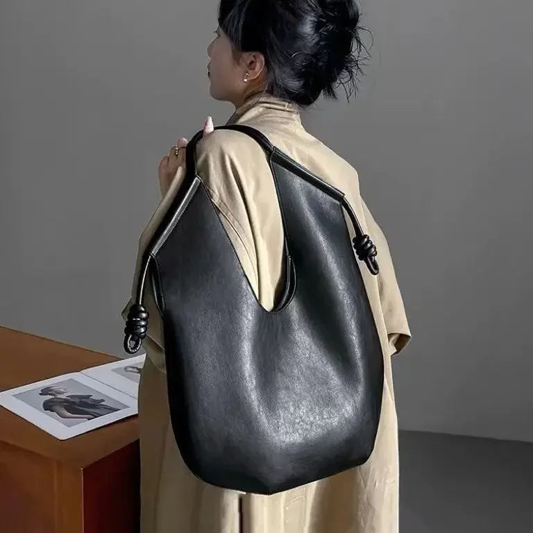 Womens Black Handbag Minimalist Casual Tote Bag Large-capacity Commuting Shoulder Armpit Large Handbags Designer Business Clutch