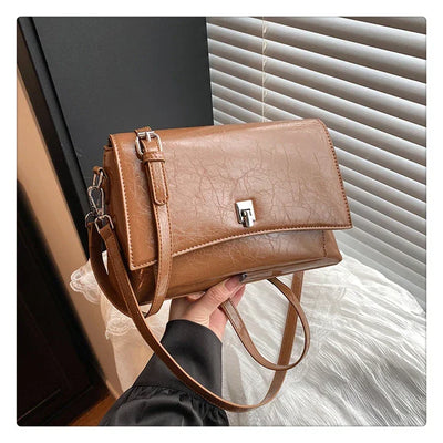 Luxury Brand Handbag For Women In Premium Leather Featuring Elegant Messenger Design And Durable Build