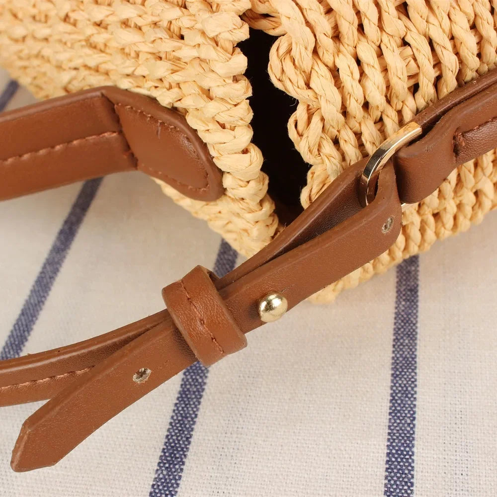 Handmade Women's Shoulder Bag Summer Straw Beach Bag Bohemian Female Handbags Fashion Square Flap Lock Designer Shopper Purse