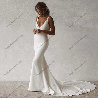 Elegant Sheath Mermaid Wedding Dress with Daring V-neckline Mesmerizing Backless Bridal Gown with Spaghetti Straps Party Dress