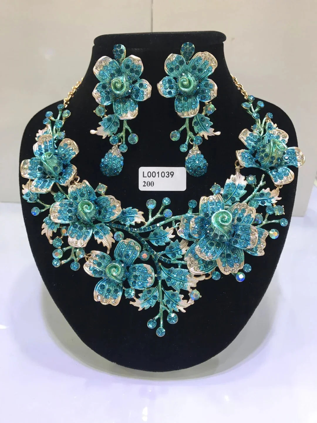 Women Luxury Necklaces Set Wedding Delicate Fashion Jewelery Set Crystal Rhinestone Earrings Jewelry Sets
