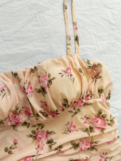 Women Summer Dresses 2025 New Sexy and Fashion Dress Romantic Field Simple Simple Elegant Dress