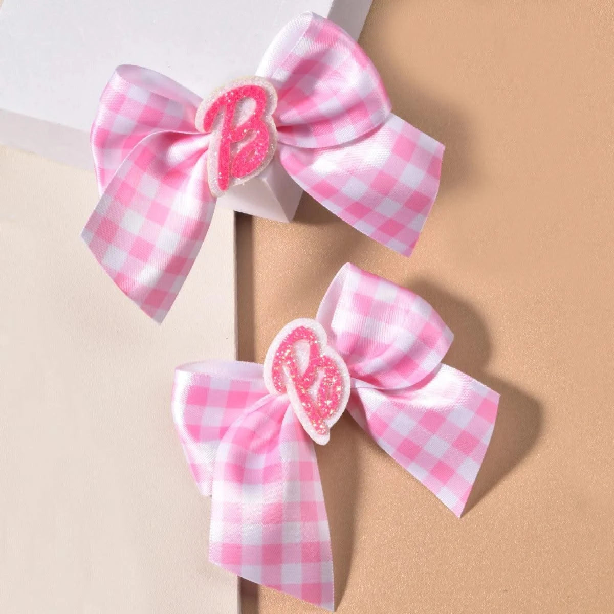 2 women's pink thread webbing with green onion powder lettering two ear clip Fashion personality cheapest items available girl m