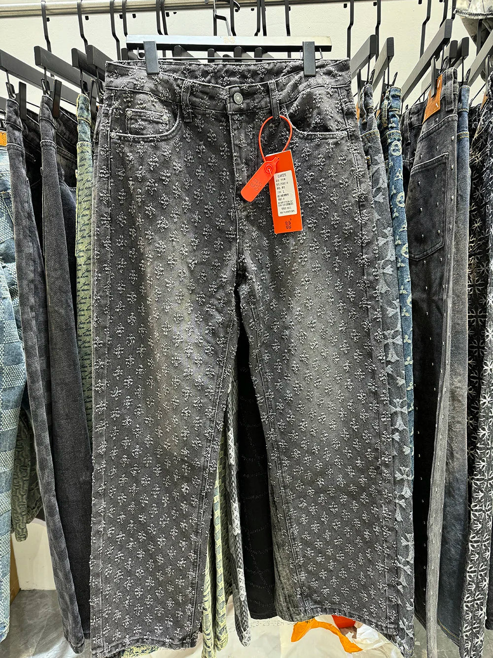 European Designer Jeans Men Ripped Holes Washed Baggy Pants New Fall Straight Fit Wide Leg Bottoms