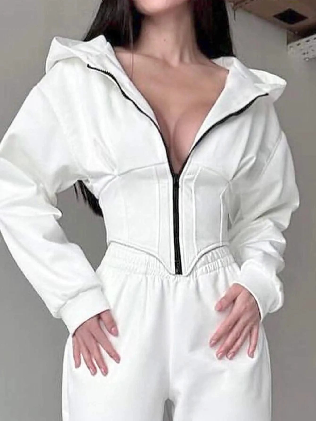 Sports leisure women's clothing hooded sweatshirt with zipper waistband Fashionable long-sleeved women's hooded sweatshirt