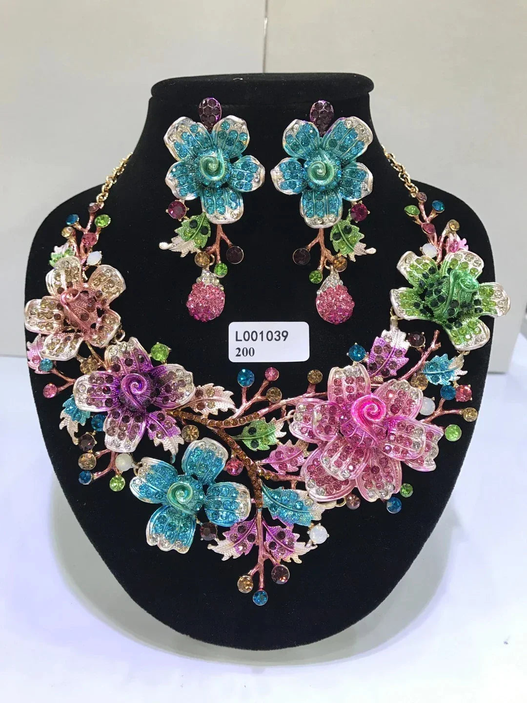 Women Luxury Necklaces Set Wedding Delicate Fashion Jewelery Set Crystal Rhinestone Earrings Jewelry Sets