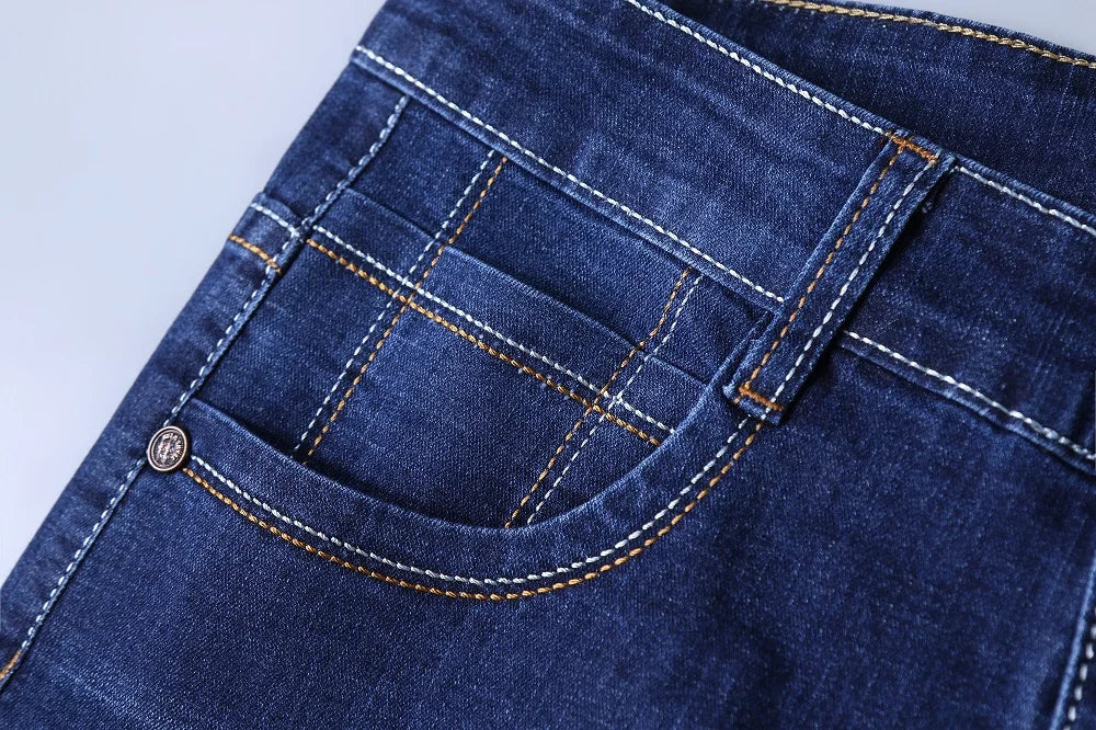 Men's Jeans Straight Leg Loose Elastic Business Casual Daily Versatile Men's Denim Pants 2025 New Outer Wear Men's Jeans Can Be Worn in All Seasons