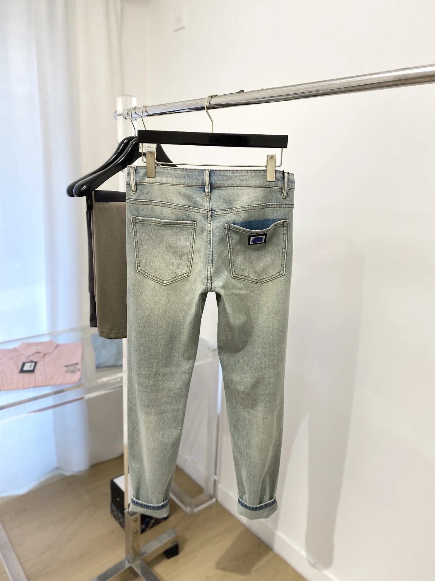2024 New Ripped Jeans Men's Retro Light Blue Slim-Fitting Small Straight Stretch High-End Affordable Luxury Casual Trousers