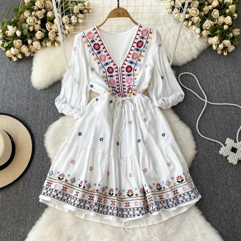 Boho Dress for Women Embroidery Floral Print V-neck Elastic Waist Lace-up Dresses with Belt Summer Vestidos Folds Dropshipping