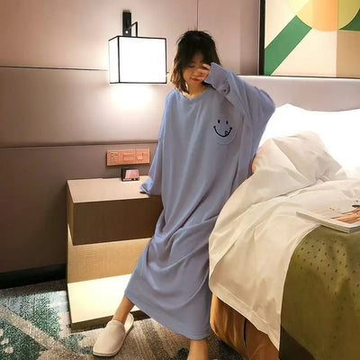 Female Loungewear Smiley Face Autumn Winter German Fleece Thickened Warm Long Nightgown Women Wearable Outdoors Lady Pajamas