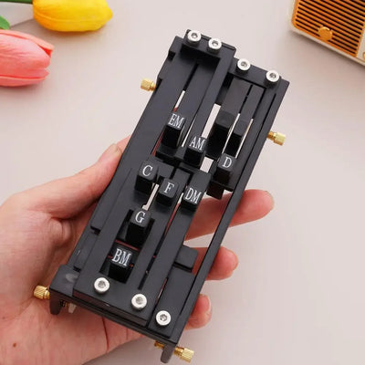Guitar Auxiliary Artifact Folk Guitar Playing And Singing Chord Practice Automatic Transmission One Key Chord Player