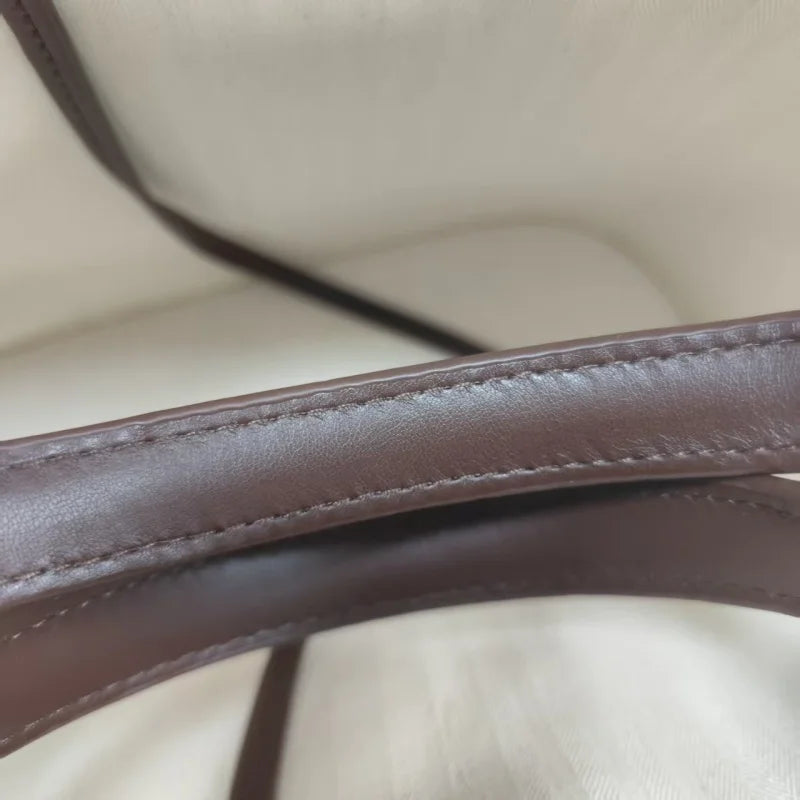 Fashion Brand Designer Tote Bags Light Luxury High-end V-shaped Handbag Simple Versatile Canvas Bag Large Capacity Shoulder Bags
