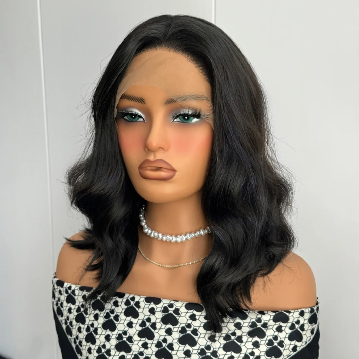 Short Wavy Black Curly Bob Wigs for Women Synthetic Free Part Shoulder Length Short Body Wave Glueless 13X4 Lace Front wigs