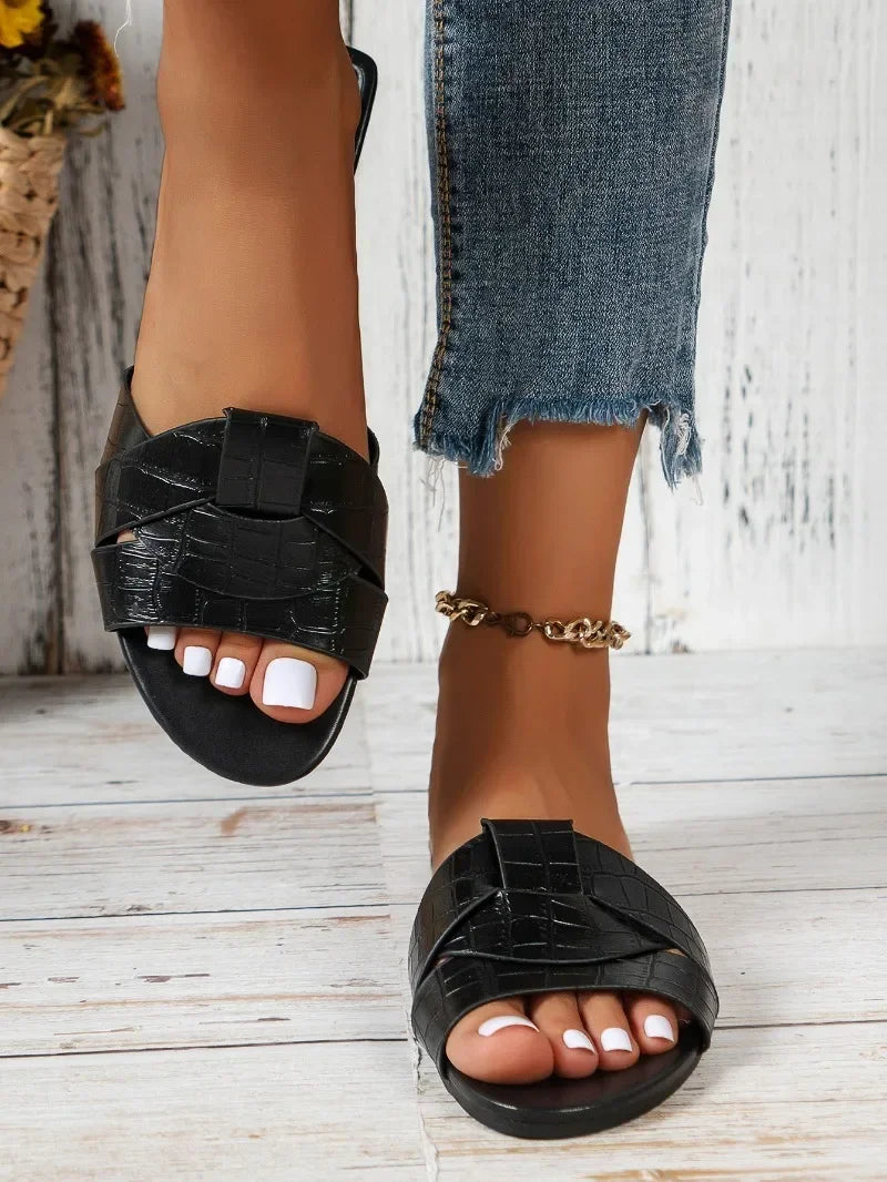 Designer Woman Flat New Slippers Woven with Comfortable Women's Shoes Casual Bottom Slippers Women's Shoes Summer