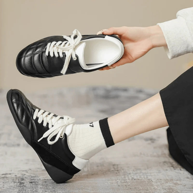 Women's Shoes Spring New Fashion Casual Shoes College Style Wide Toe Soft Comfortable Flat Shoes Outdoor Casual Sports Shoes