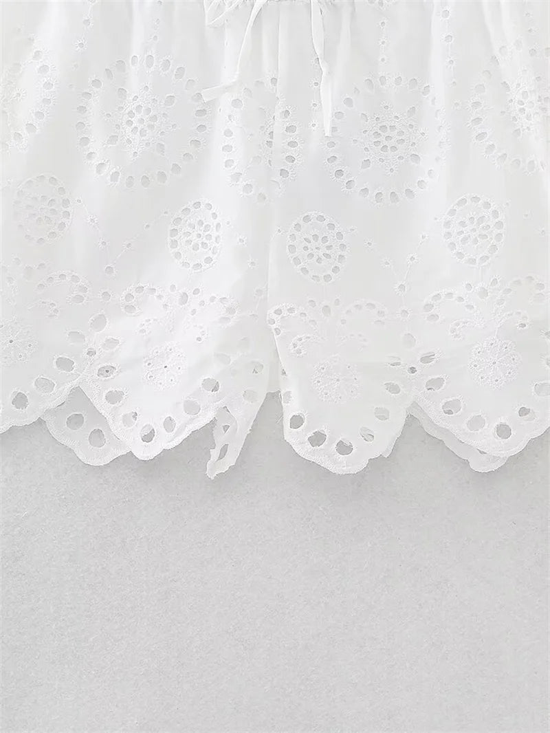 2025 Women's New Shorts Summer White Cutout Sexy Shorts Embroidered Trims Casual Fashion Personality Versatile
