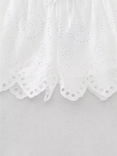 2025 Women's New Shorts Summer White Cutout Sexy Shorts Embroidered Trims Casual Fashion Personality Versatile