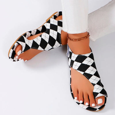 Women Sandals 2024 New Summer Flats Clip Toe Sandals Beach Designer Sandals Sling Back Fashion Casual Shoes for Women Flip Flops