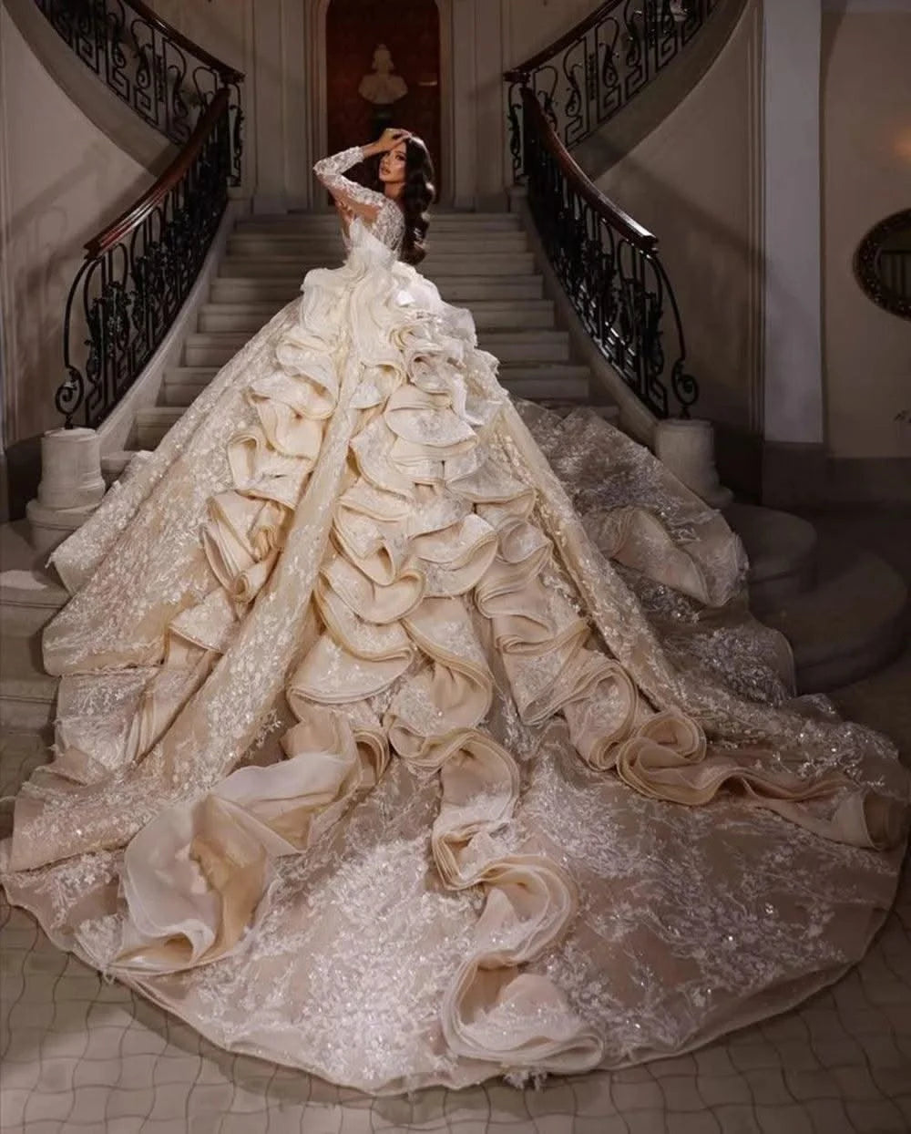 Wedding Dress Glitter Sequins Beading Appliques Cathedral Bridal Gown