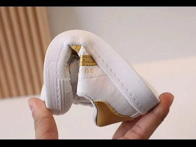 Children's Sports Shoes Spring and Fall Four Seasons Models Boys and Girls Casual Board Shoes Shell Head Small White Shoes