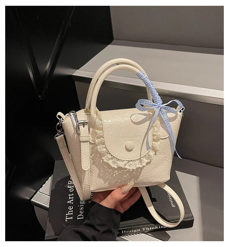 2025 New Designer Hand Carved Shoulder Bag Stylish Textured Crossbody Purse for Women Elegant Handheld Tote Fashionable