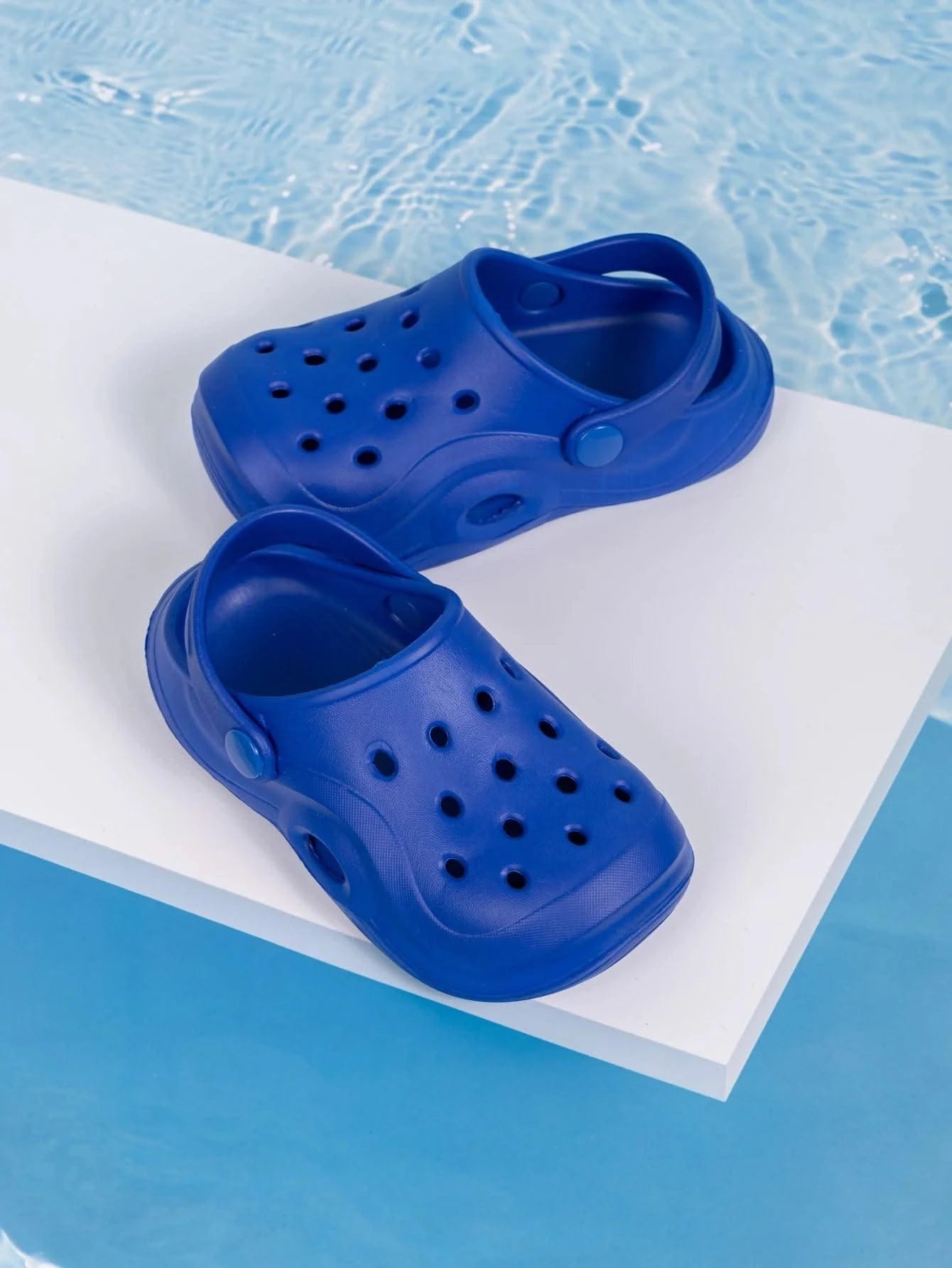 Kids Clogs Boys Girls Toddler Slip On Slide Garden Shoes Summer Outdoor Lightweight Beach Pool Kids Sandals Slippers Water Clogs