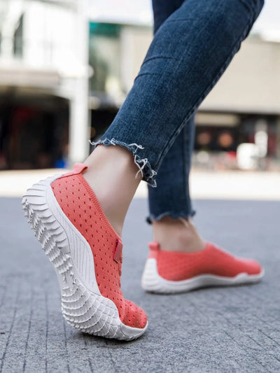 Women's Wide Toe Shoes Barefoot Inspired Sneakers Anti Slip Soft Sole Casual Walking Footwear Lightweight Comfortable Design