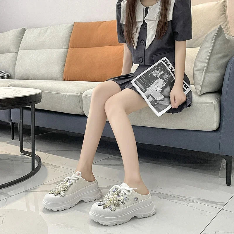 Spring New Women Sneakers Slipper Designer Platform Mules Flat Sandal Sweet Casual Lace Up Pearl Crystal Shallow Ladies Shoes