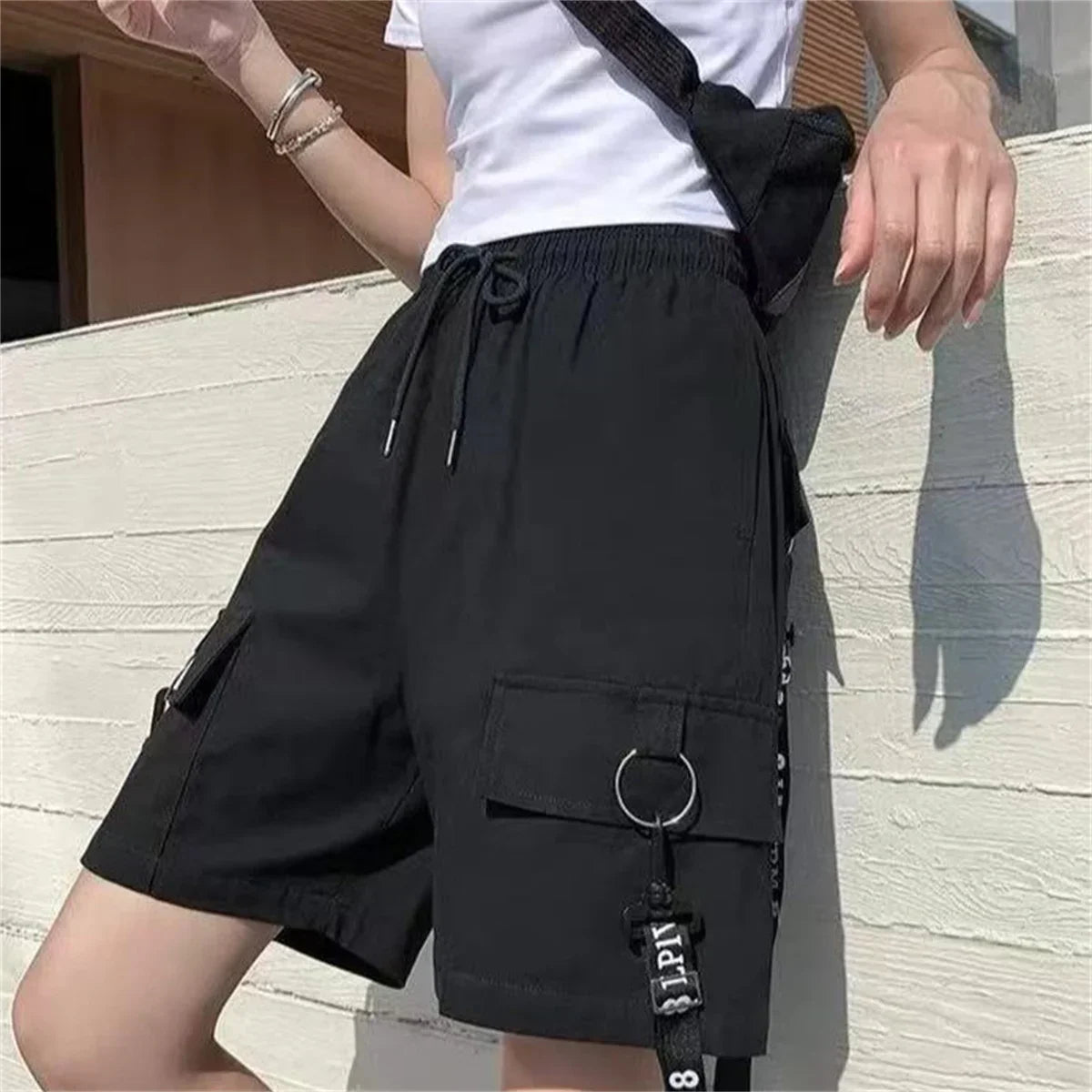 Cargo Shorts Women Harajuku Black Oversized Wide Leg Shorts Summer Streetwear Fashion High Waist Baggy Short Pants Girls