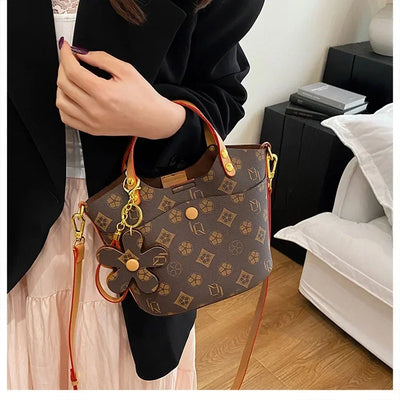 In 2025, Designer Retro Printed Handbags, Convertible Crossbody Bags, and Luxury Textured Best-selling Women's Bags