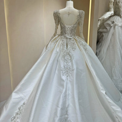 Wedding Dress with Sparkling Embellishments and Long Trains Delicate Lace