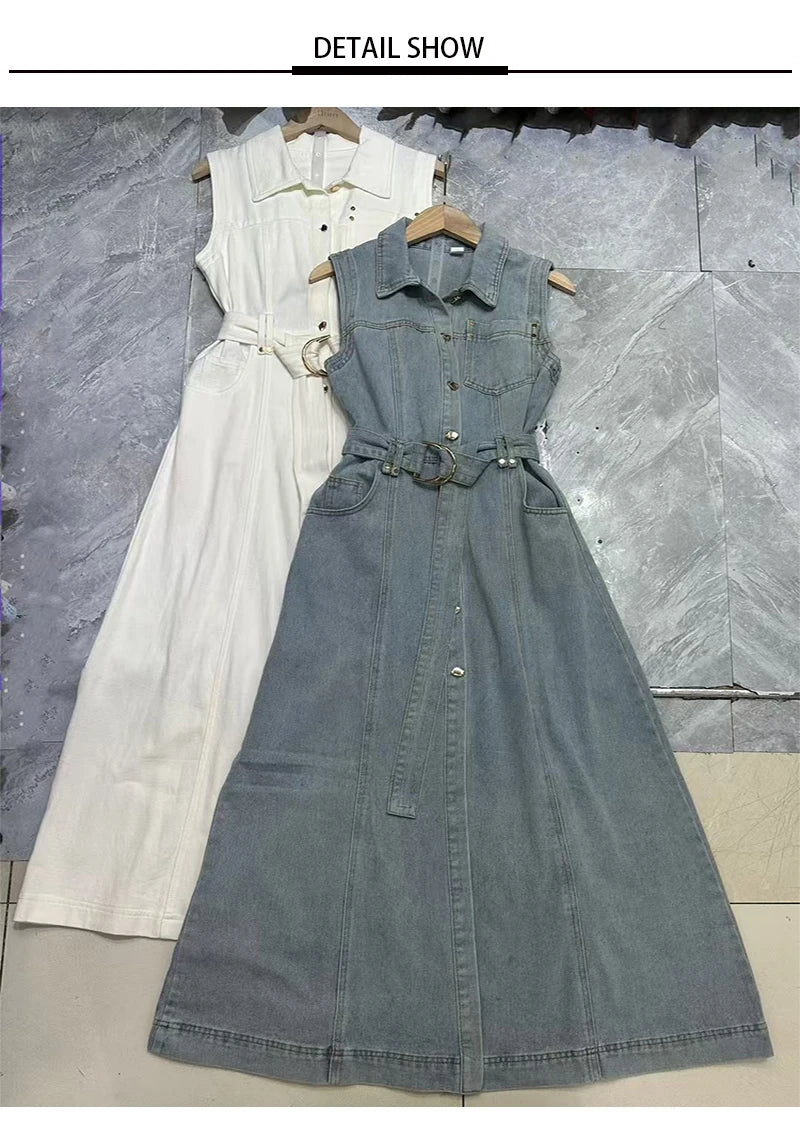 Retro fashion denim dress 2025 summer new elegant sleeveless single-breasted lapel with belt waist A long skirt.