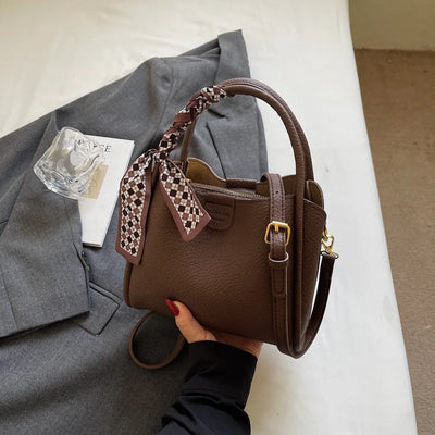 2025 New Women's Handbag Trendy Bucket Bag Luxury Stylish Shoulder Bag Crossbody Purse Versatile Casual Tote Designer Ladies