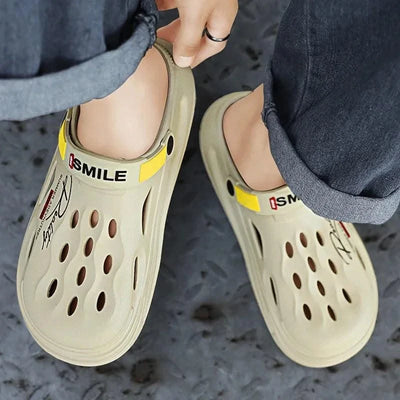 2025 New Men's Clogs Slippers Sandal Men Garden Shoes Flat Sandals Male Sneakers Outdoor Home Clogs Slides Men Summer Shoes - Elanique