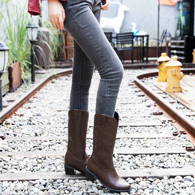 New Women Boots Winter High Top Western Outdoors Cowboy Boots Fashion Ankle Boots Embroidered Printed Casual High Top Shoes 906
