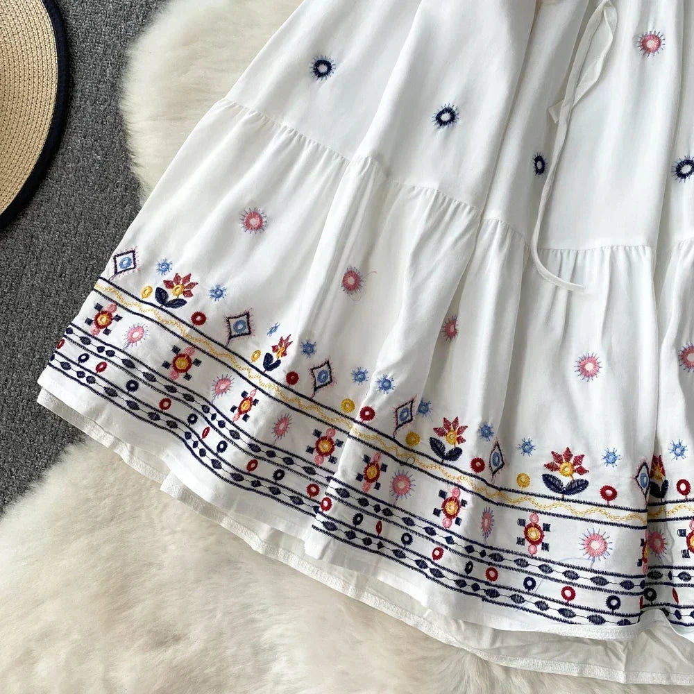 Boho Dress for Women Embroidery Floral Print V-neck Elastic Waist Lace-up Dresses with Belt Summer Vestidos Folds Dropshipping