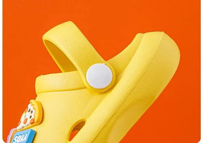 2023 Clogs  Boys Girls Summer Kids Children's Hole Shoes Infant Indoor Slippers Non-Slip Beach Sandals Toddler Home Shoes Baby