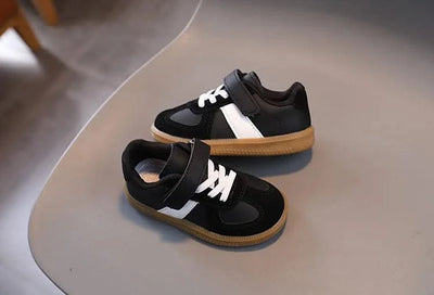 Children's Sports Shoes Flat Non Slip Boys' Running Shoes Breathable Comfortable Casual Shoes Autumn New Girls Sneakers J131