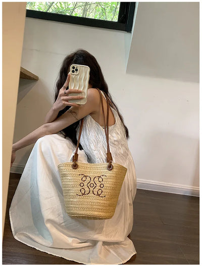 Fashion Retro Shoulder Bag Women Handbag Luxury Brand Designer Tote Women Straw Shoulder Messenger Bag Elegant Ladies Beach Bags