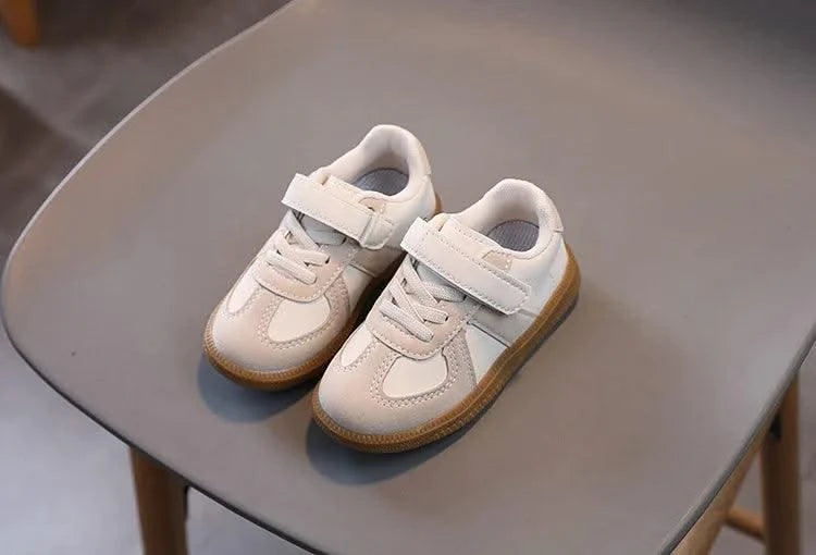 Children's Sports Shoes Flat Non Slip Boys' Running Shoes Breathable Comfortable Casual Shoes Autumn New Girls Sneakers J131