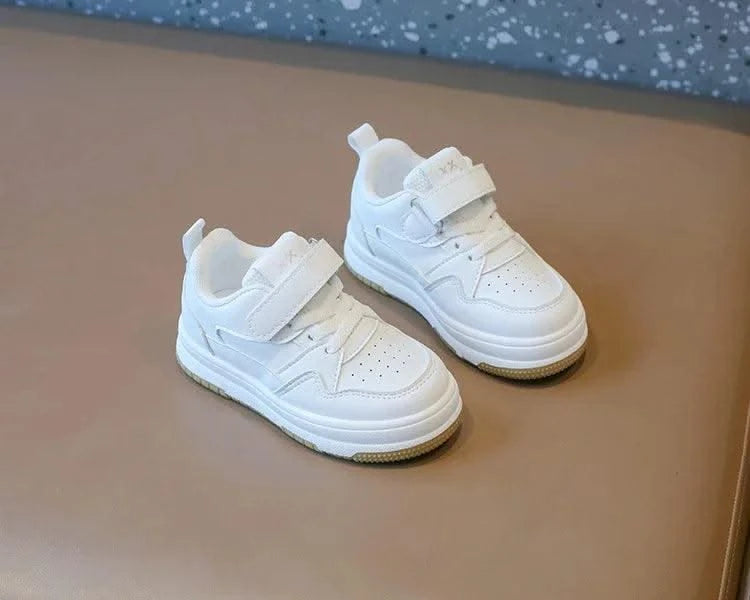 Children's White Shoes Spring and Autumn Kid's Sports Shoes Anti slip Lightweight Boys Board Shoes Soft Sole Baby Casual Shoes