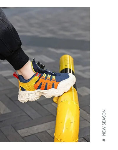 Children's Sports Shoes New Fashion Boys' Casual Sneakers Soft Soled Boys' and Girls' Rotating Buckle Anti Slip Running Shoes