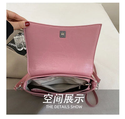 Luxury Brand Handbag For Women In Premium Leather Featuring Elegant Messenger Design And Durable Build