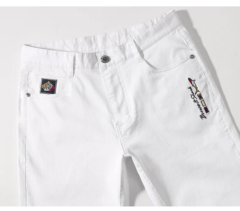 2024 New Summer White Jeans for Men Bruce&Shark  Designer Luxury Men's Jeans Loose Fit Stretch Cotton Casual Fashion Big Size 42