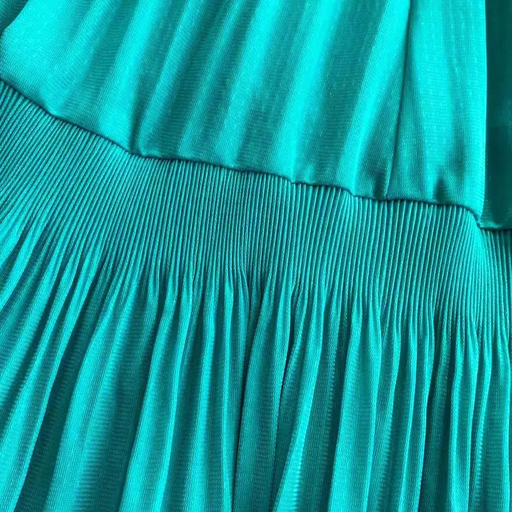 Women's V Neck Ruffles Splice Lantern Sleeve High Stretch Oversized Dresses Miyake Maxi Pleated 2025 Spring Long Party Clothing