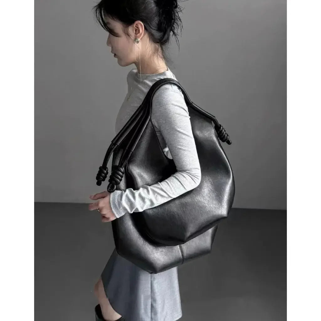 Womens Black Handbag Minimalist Casual Tote Bag Large-capacity Commuting Shoulder Armpit Large Handbags Designer Business Clutch
