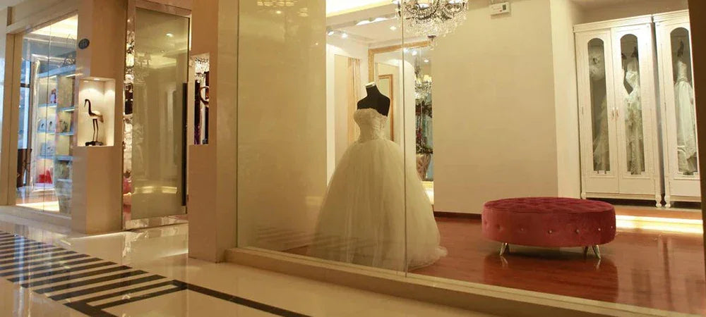 Luxury Women's Wedding Dresses Elegant V-Neck Long-Sleeve Lace Appliques A-Line Puffy Skirt Tulle Bridal Gowns Formal Customized